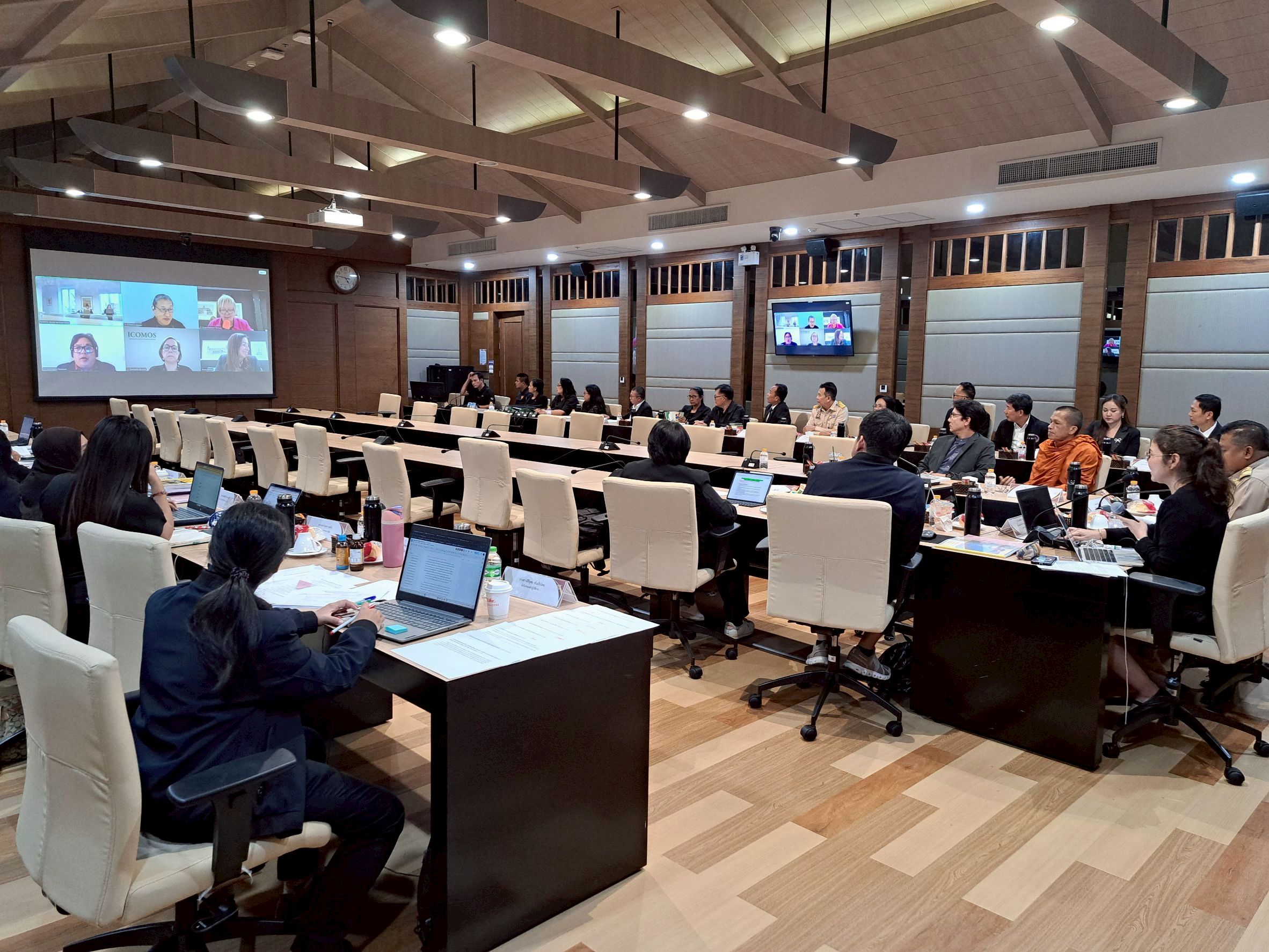 ประชุมหารือ พระธาตุสู่มรดโลก